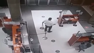 Security Guard Interacts With Ghost? Viral Video Shows Man Welcoming Invisible Guest | Internet Reacts